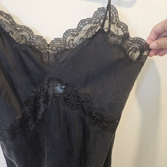Victoria's Secret Night Gown Slip Dress Lace Edges Medium - Picture 2 of 6